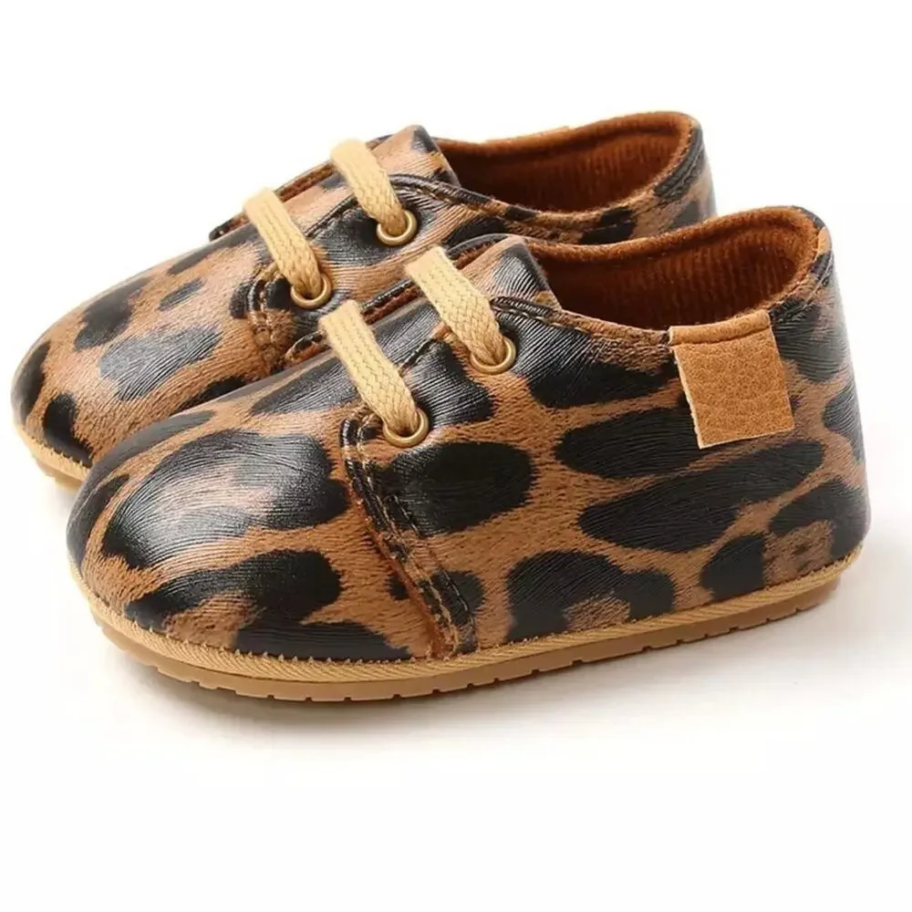 New baby leather shoes Size 2, 7-12 months